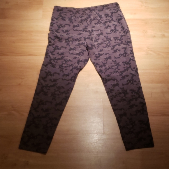 Dex camo leggings Size 1x - Picture 7 of 7